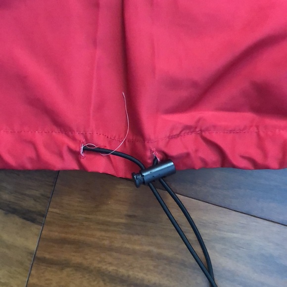 STRANGER THINGS NETFLIX MERCHANDISE PULLOVER SIZE MEDIUM WOMENS - Picture 7 of 9